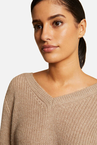 Pull manches longues à col en V taupe femme