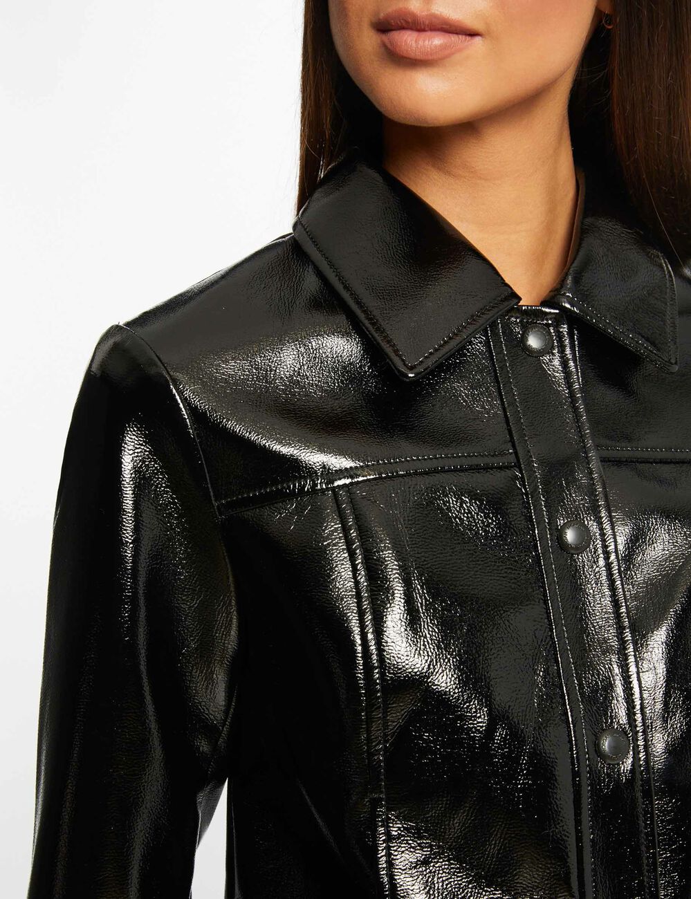 Veste droite boutonn&eacute;e simili cuir noir femme