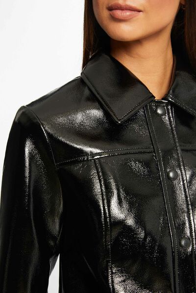Veste droite boutonnée simili cuir noir femme