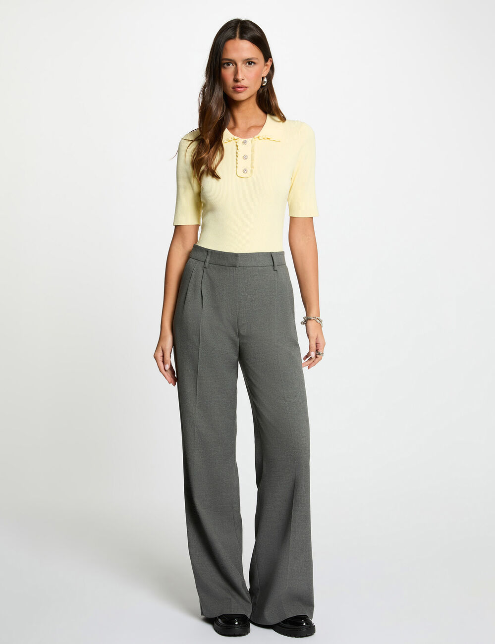 Pull col &agrave; revers jaune pastel femme