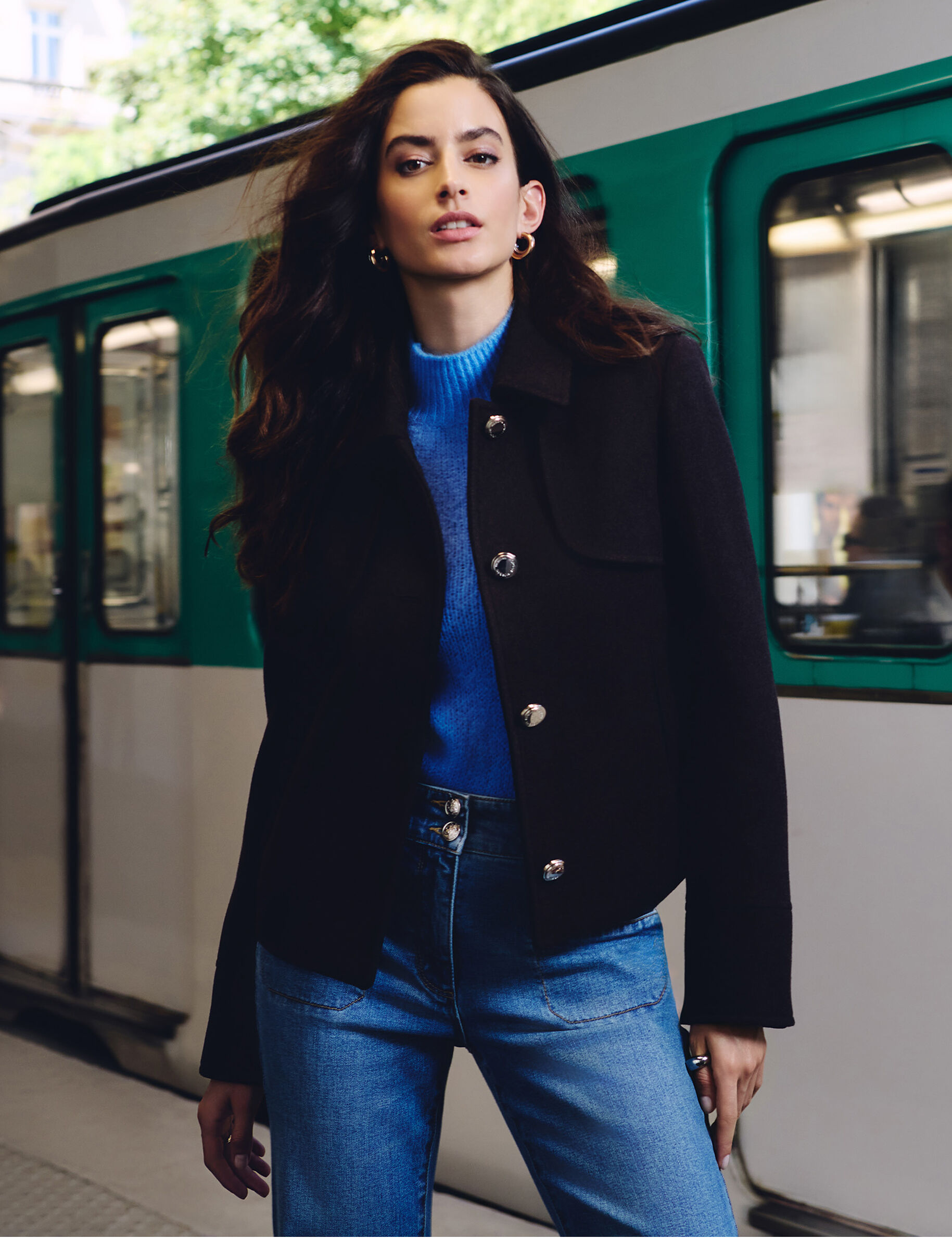 Manteau court boutonné femme