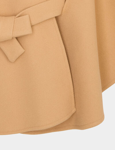 Cape ceintur&eacute;e beige femme