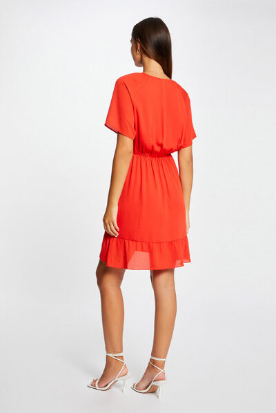 Robe cintrée froncée col cache-coeur rouge femme