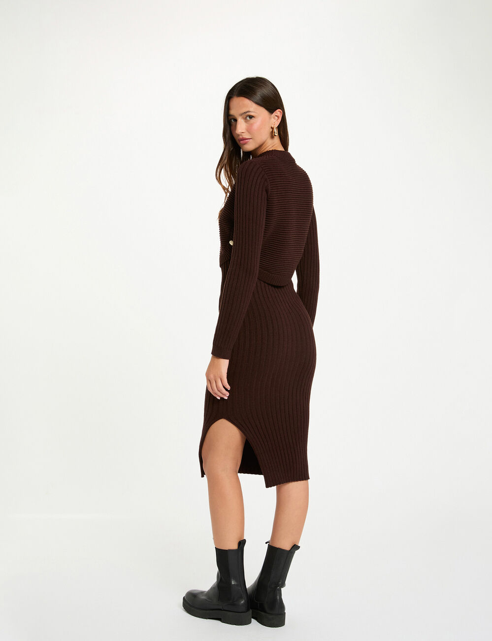Robe tricot cintr&eacute;e manches longues marron fonc&eacute; femme