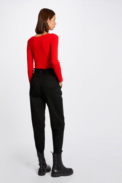 Pull manches longues à col en U rouge femme
