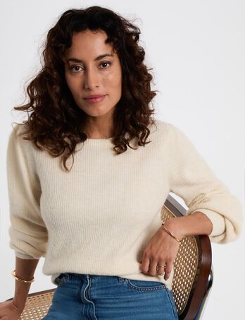 Pull court ajust&eacute; ivoire femme