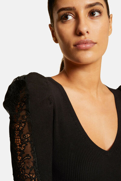 Pull manches courtes avec dentelle noir femme