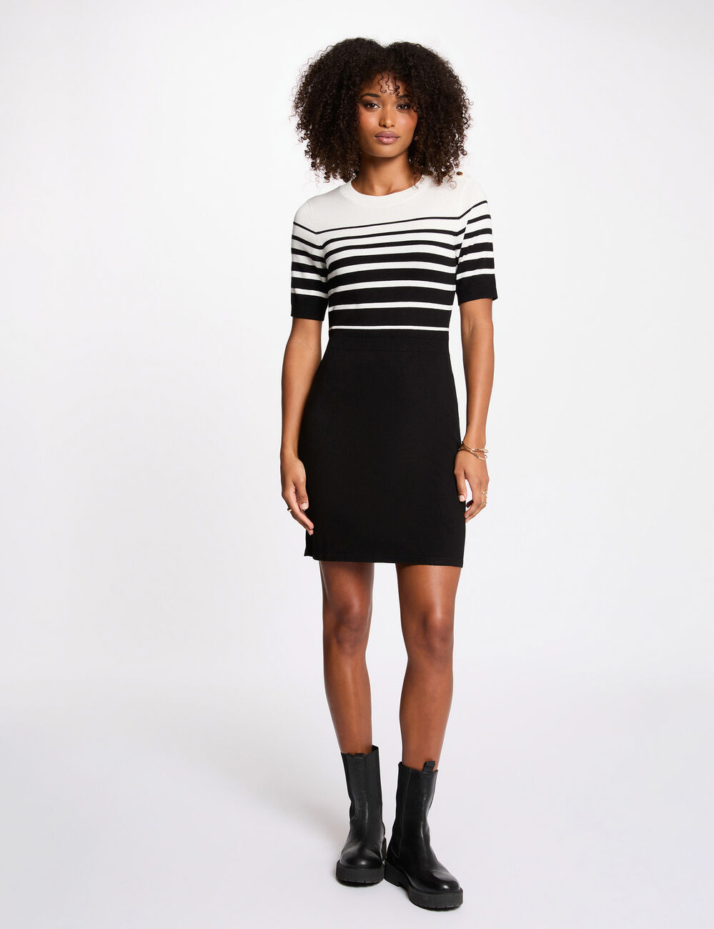 Robe tricot courte cintr&eacute;e noir femme