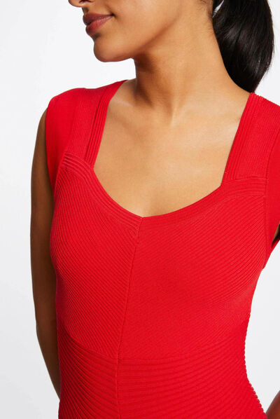 Robe pull longue ajustée sans manches rouge femme