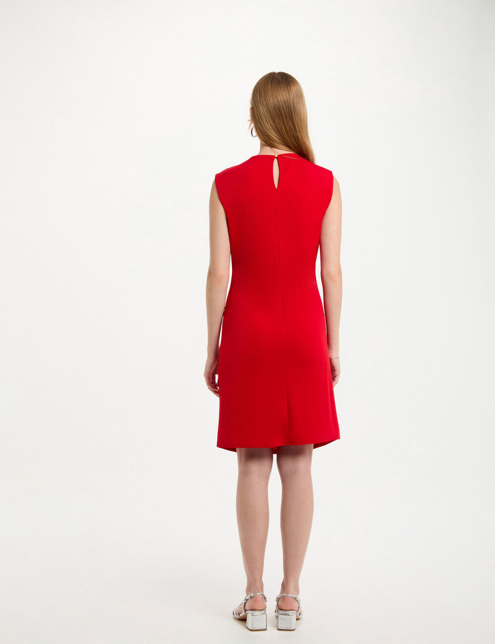 Robe courte ajustée drapée rouge femme