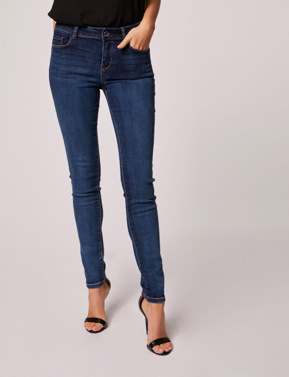 Jeans slim taille standard &agrave; poches jean stone femme