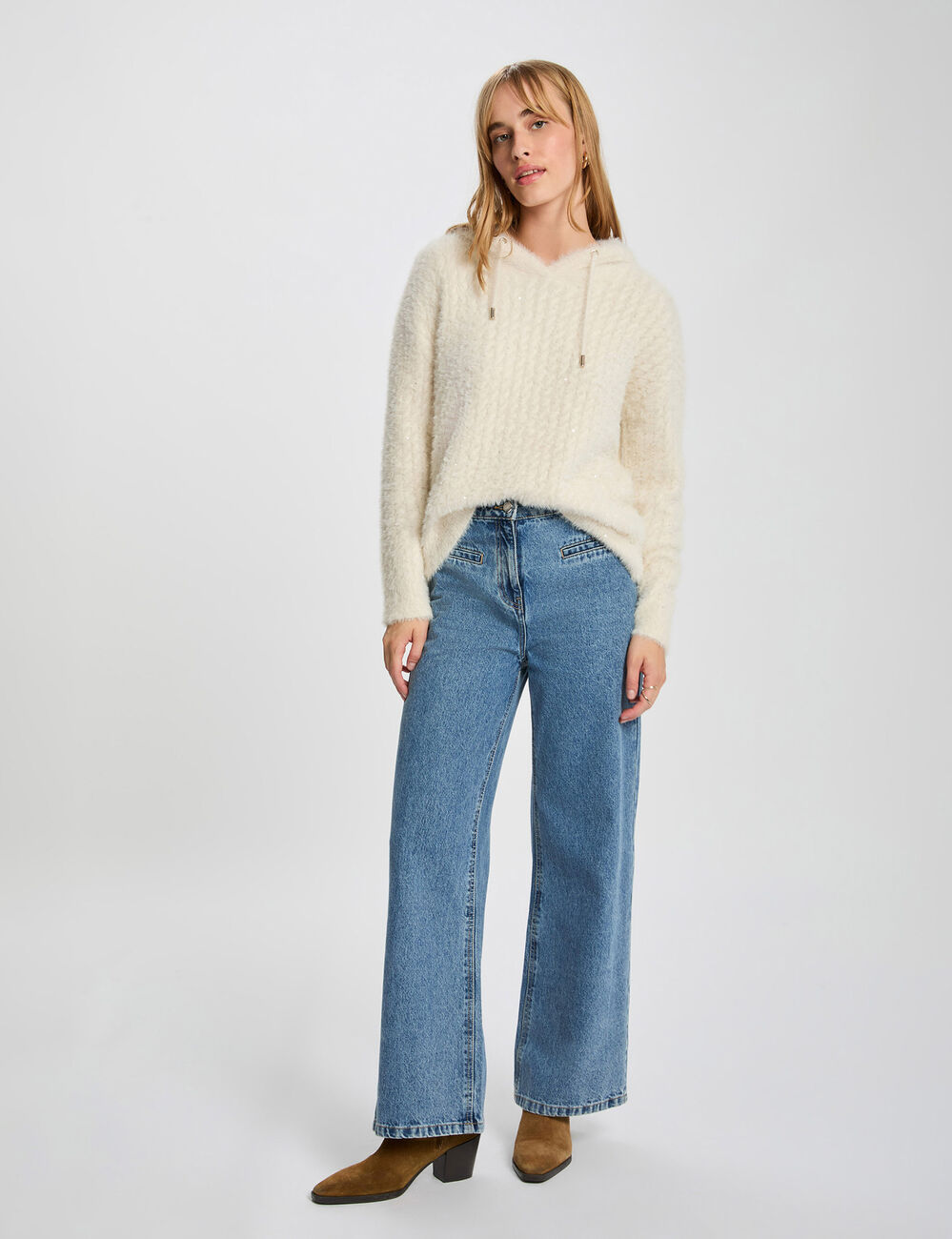 Pull &agrave; capuche sequins ivoire femme