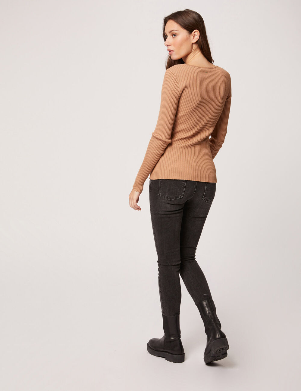 Pull manches longues tricotage en c&ocirc;te camel femme