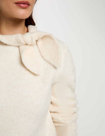 Pull col montant ivoire femme
