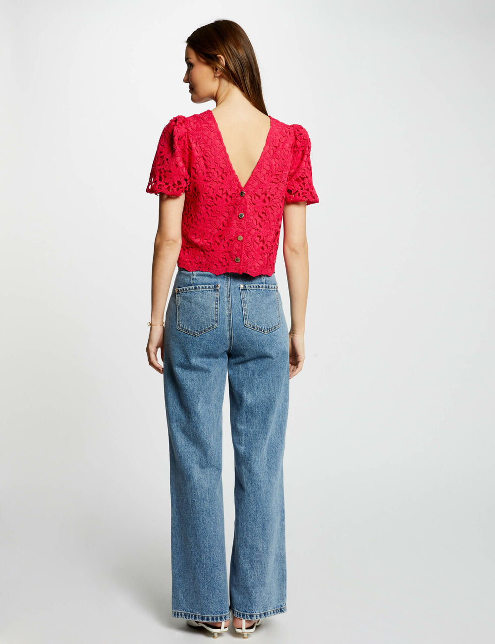 Top dentelle boutonn&eacute; framboise femme