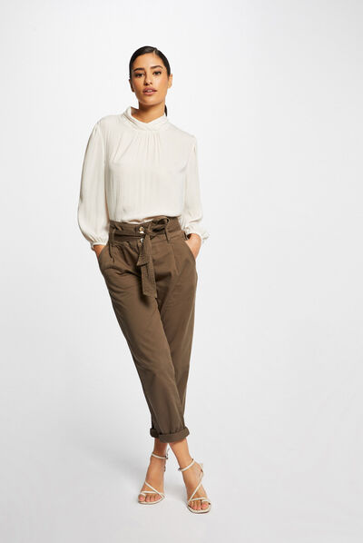 Pantalon carotte ceinturée 7/8ème vert kaki femme