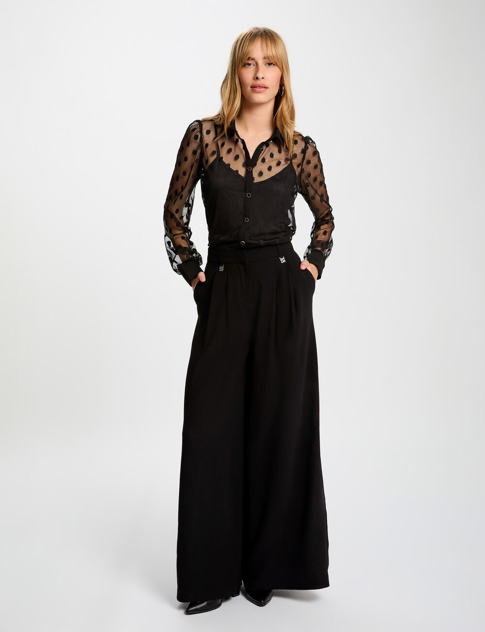 T-shirt col lavalli&egrave;re noir femme