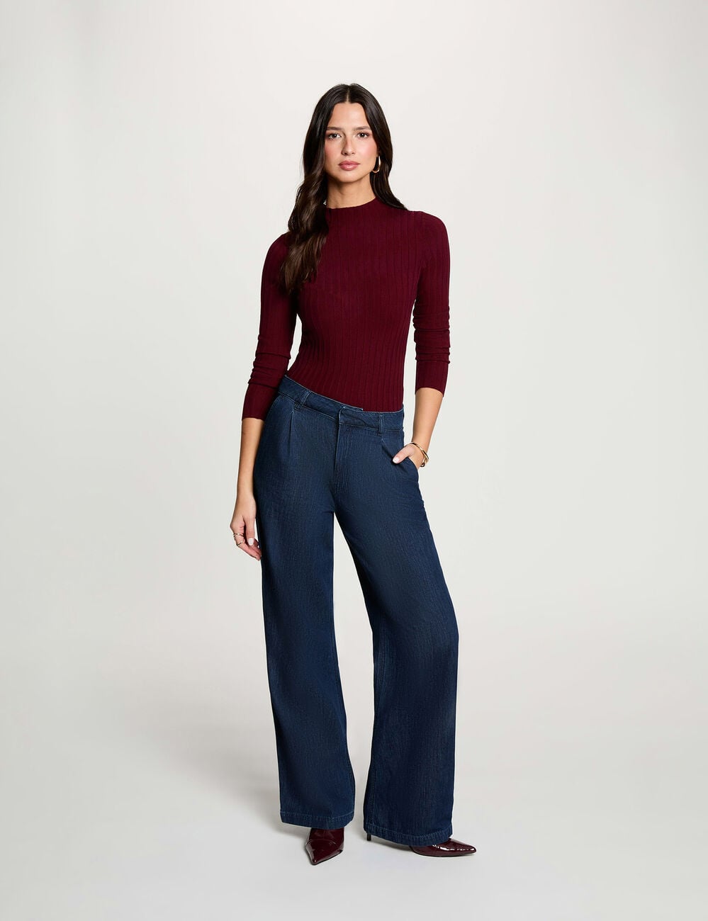 Pull cintr&eacute; col montant bordeaux femme