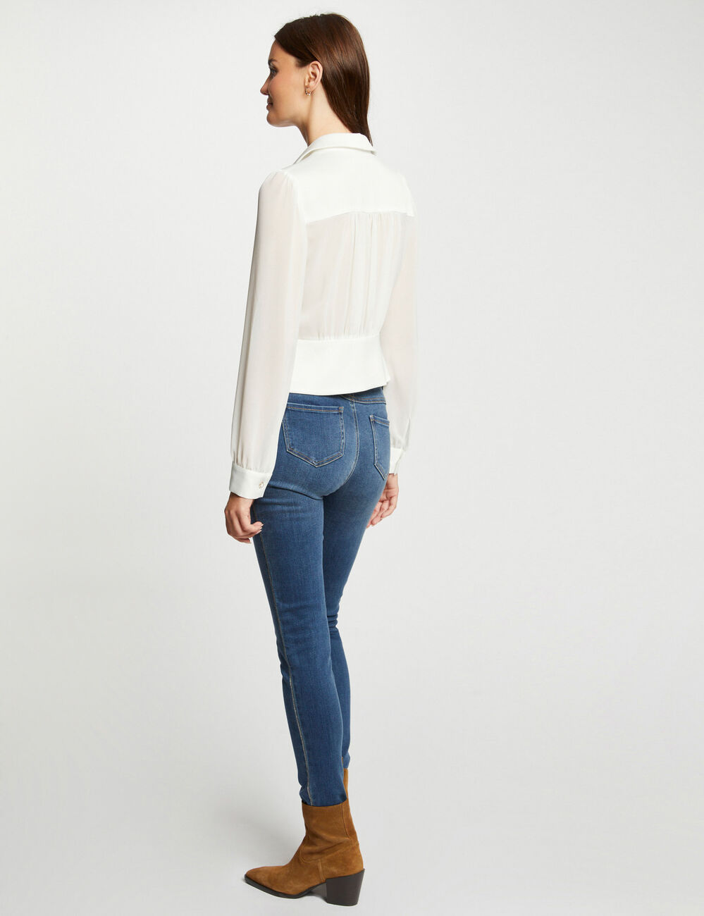Chemise satin&eacute;e cintr&eacute;e ivoire femme