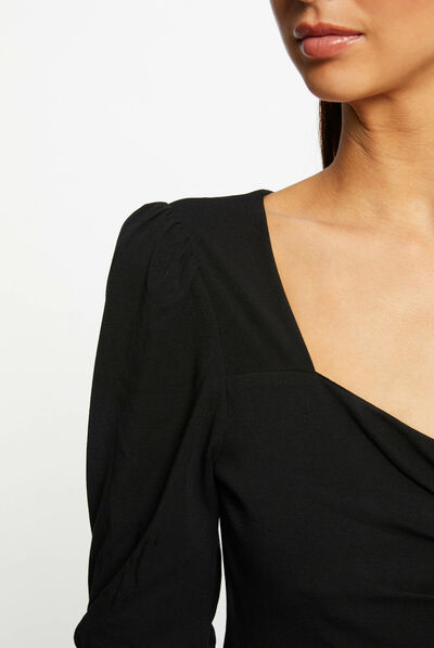 T-shirt manches longues encolure coeur noir femme