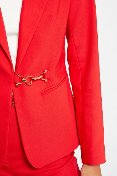 Veste city cintrée avec boucle rouge femme