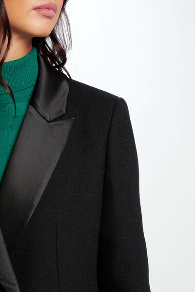 Manteau long détails satin noir femme