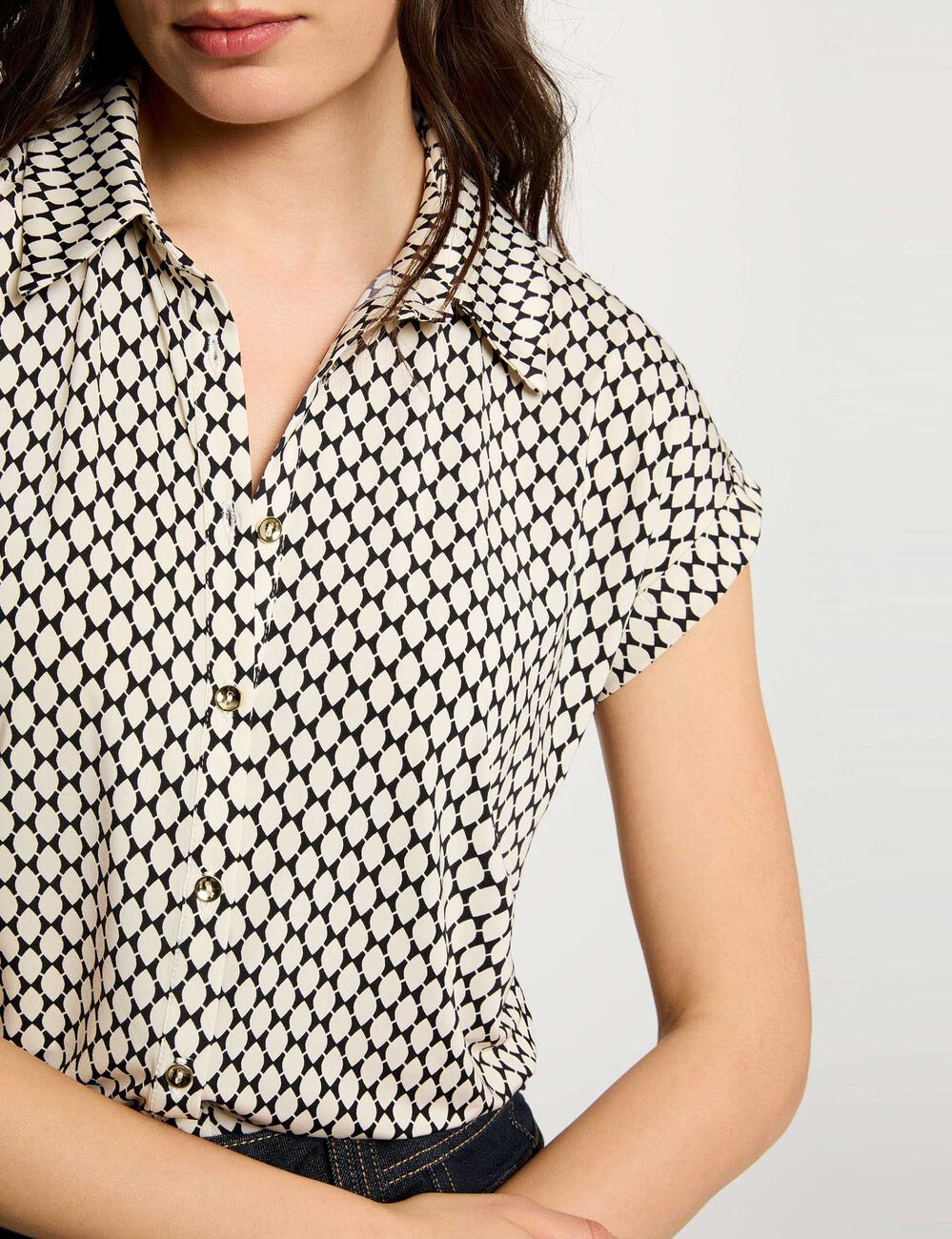 Chemise satin&eacute;e col &agrave; revers ivoire femme