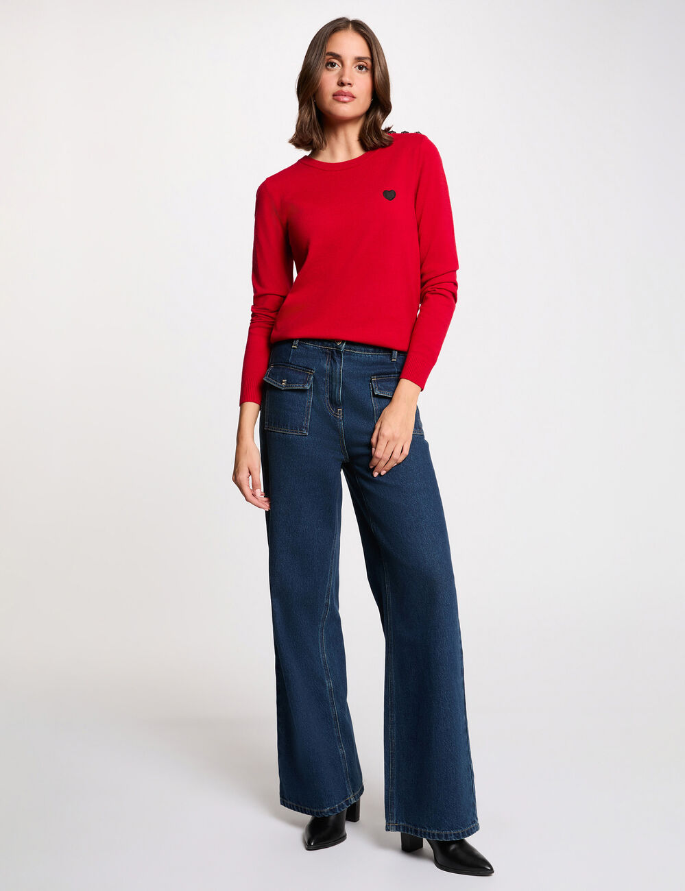 Pull col rond et boutons rouge femme