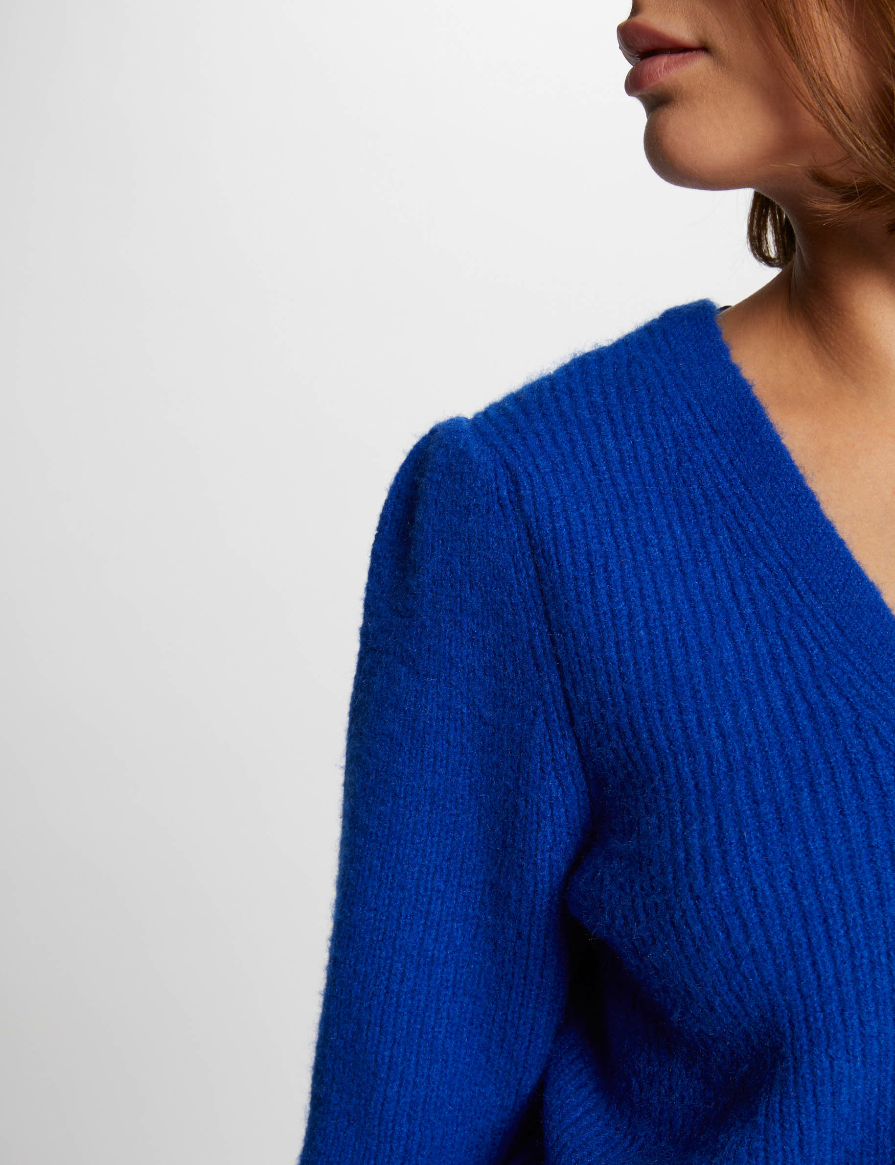 gilet manches longues col en v bleu electrique femme Gilet manches longues col en V bleu electrique femme