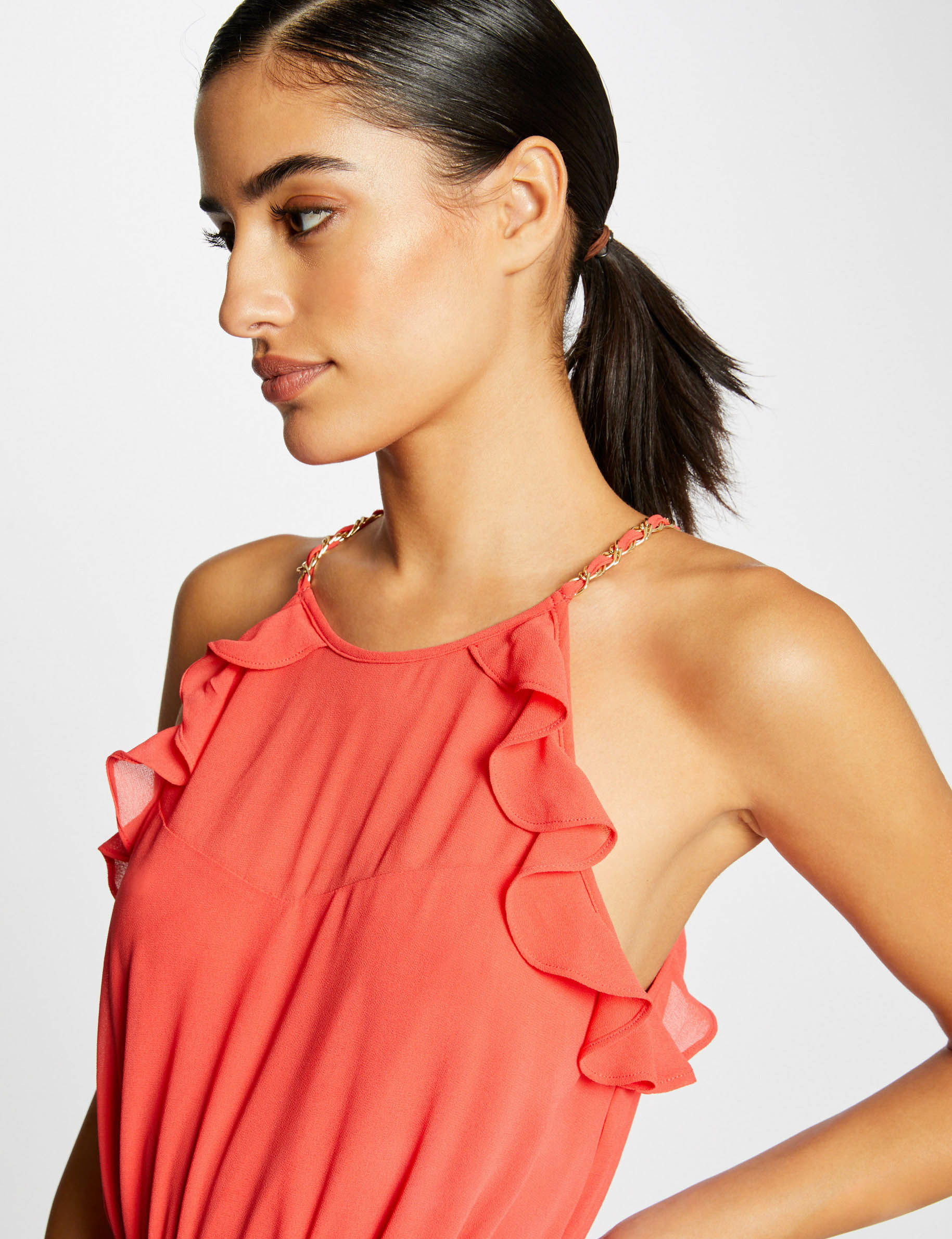 Robe évasée avec détails chaînes rouge femme Robe évasée avec détails chaînes rouge femme
