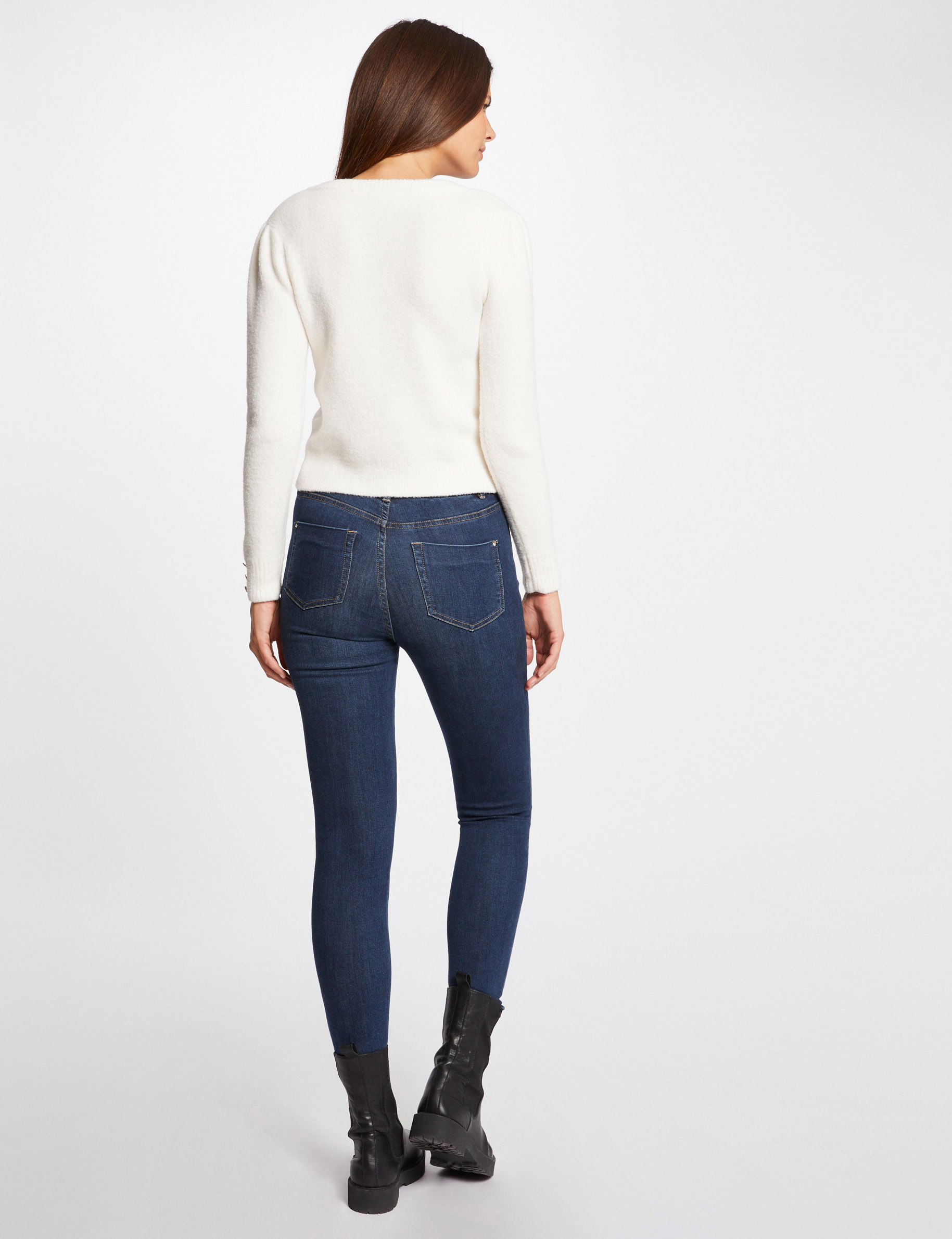 Pull manches longues avec col en V ivoire femme Pull manches longues avec col en V ivoire femme