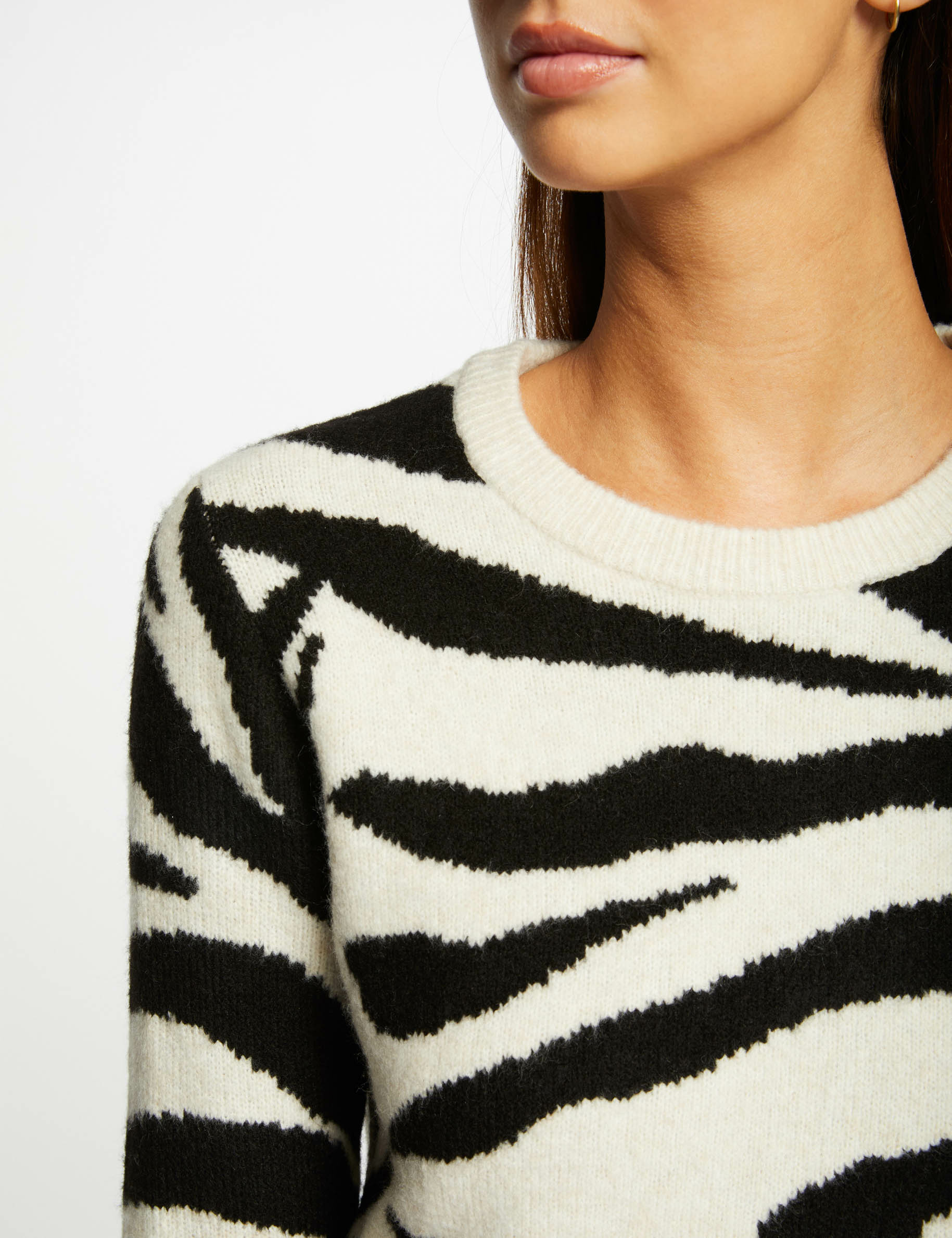 pull manches longues imprime zebre beige femme Pull manches longues imprimé zèbre beige femme