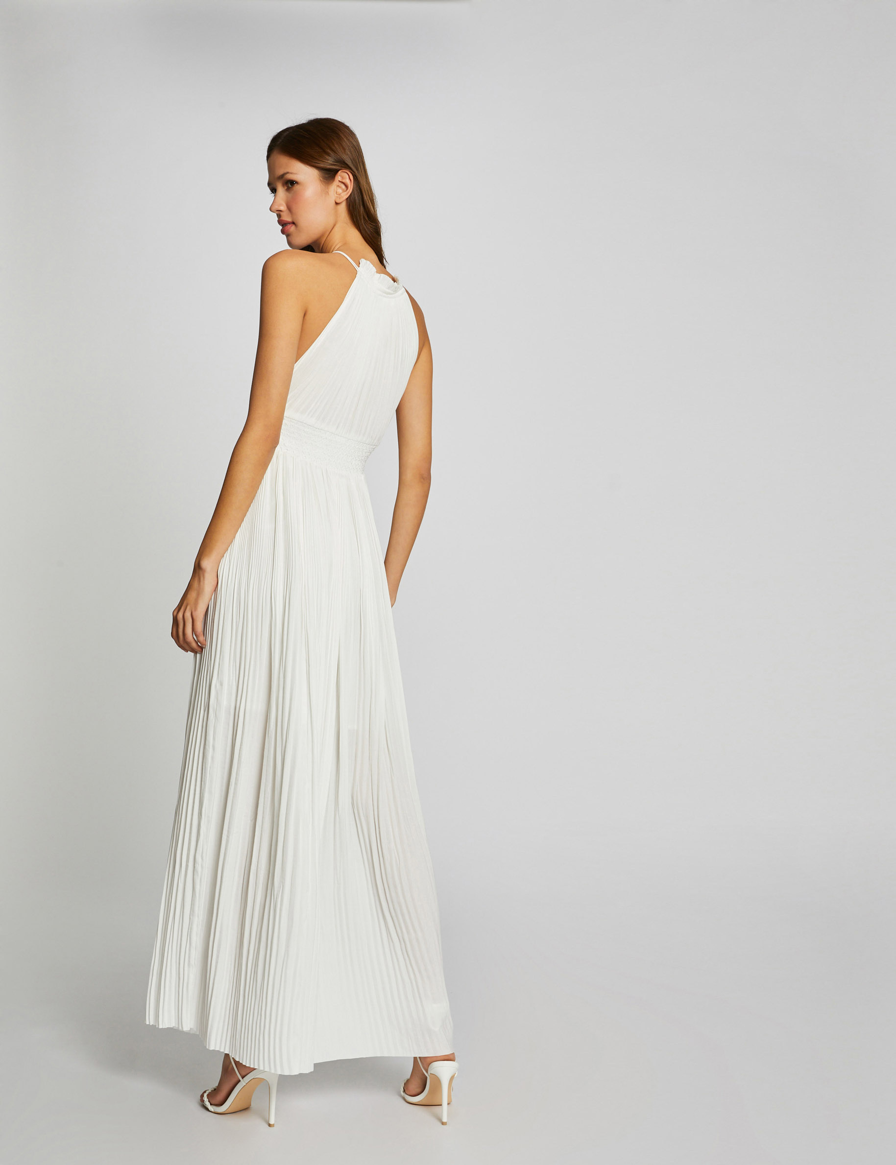 Robe longue &eacute;vas&eacute;e pliss&eacute;e ecru femme