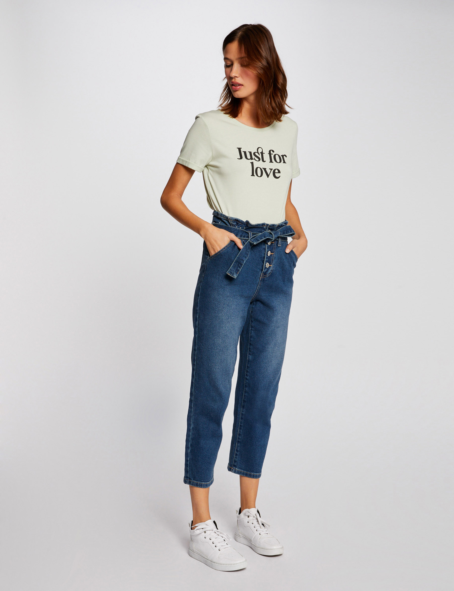 Jean mom taille haute avec ceinture à nouer sales