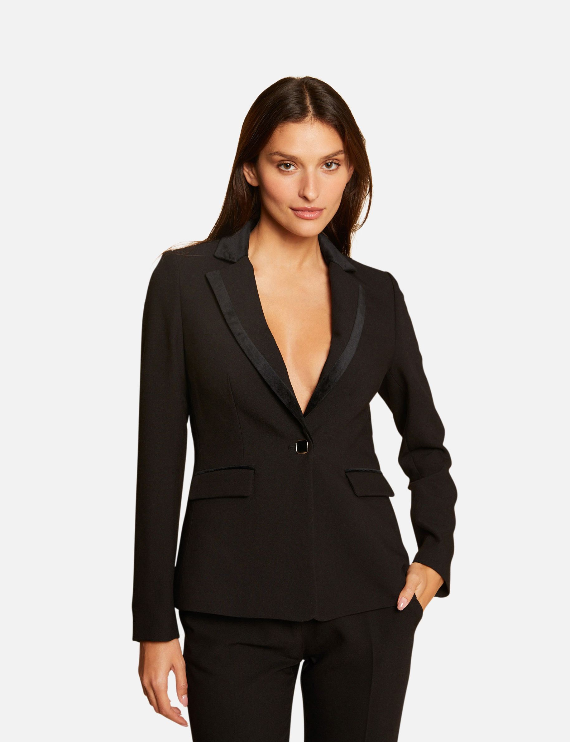 Veste tailleur cintrée détails velours noir femme Veste tailleur cintrée détails velours noir femme