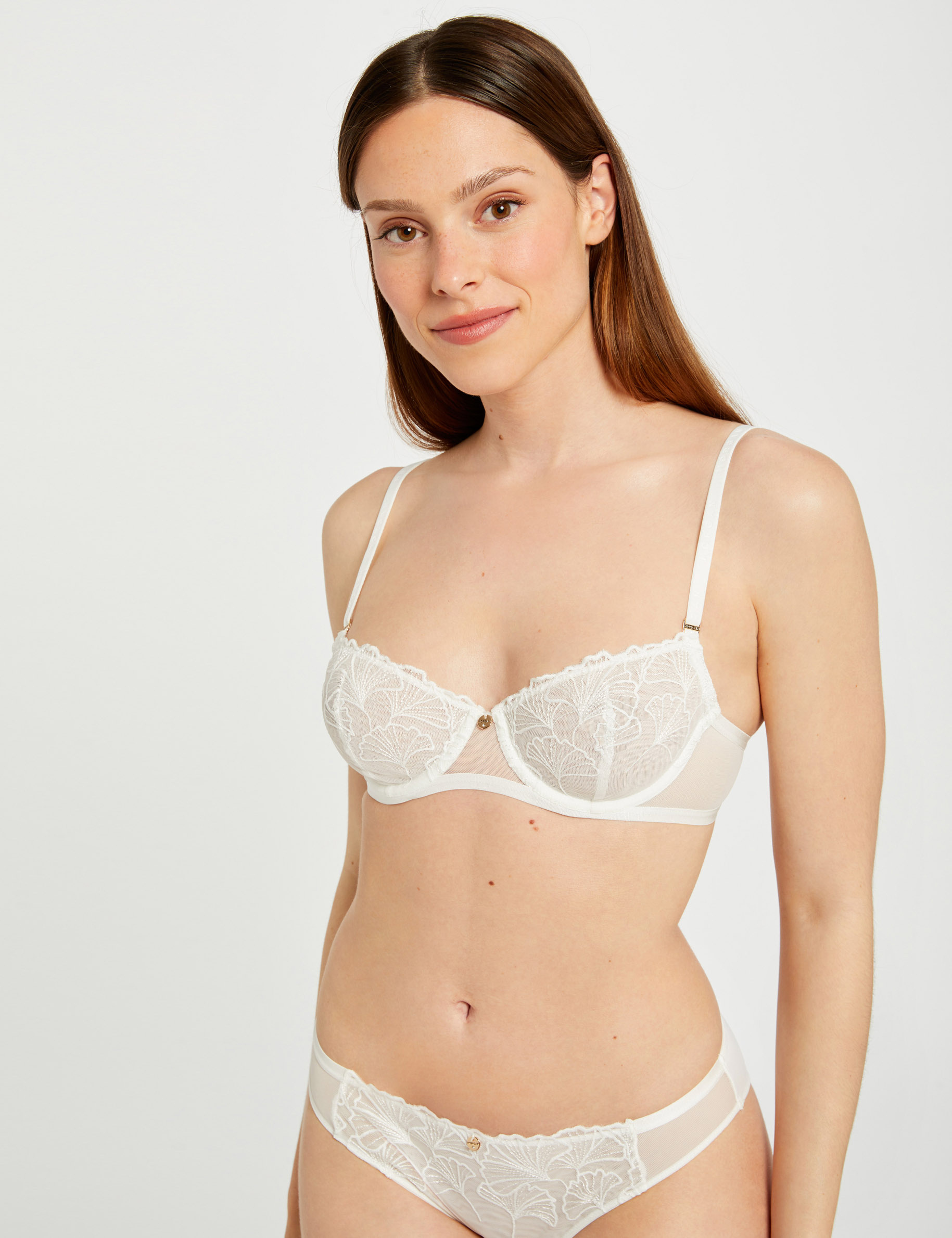 Soutien-gorge armatures ivoire femme