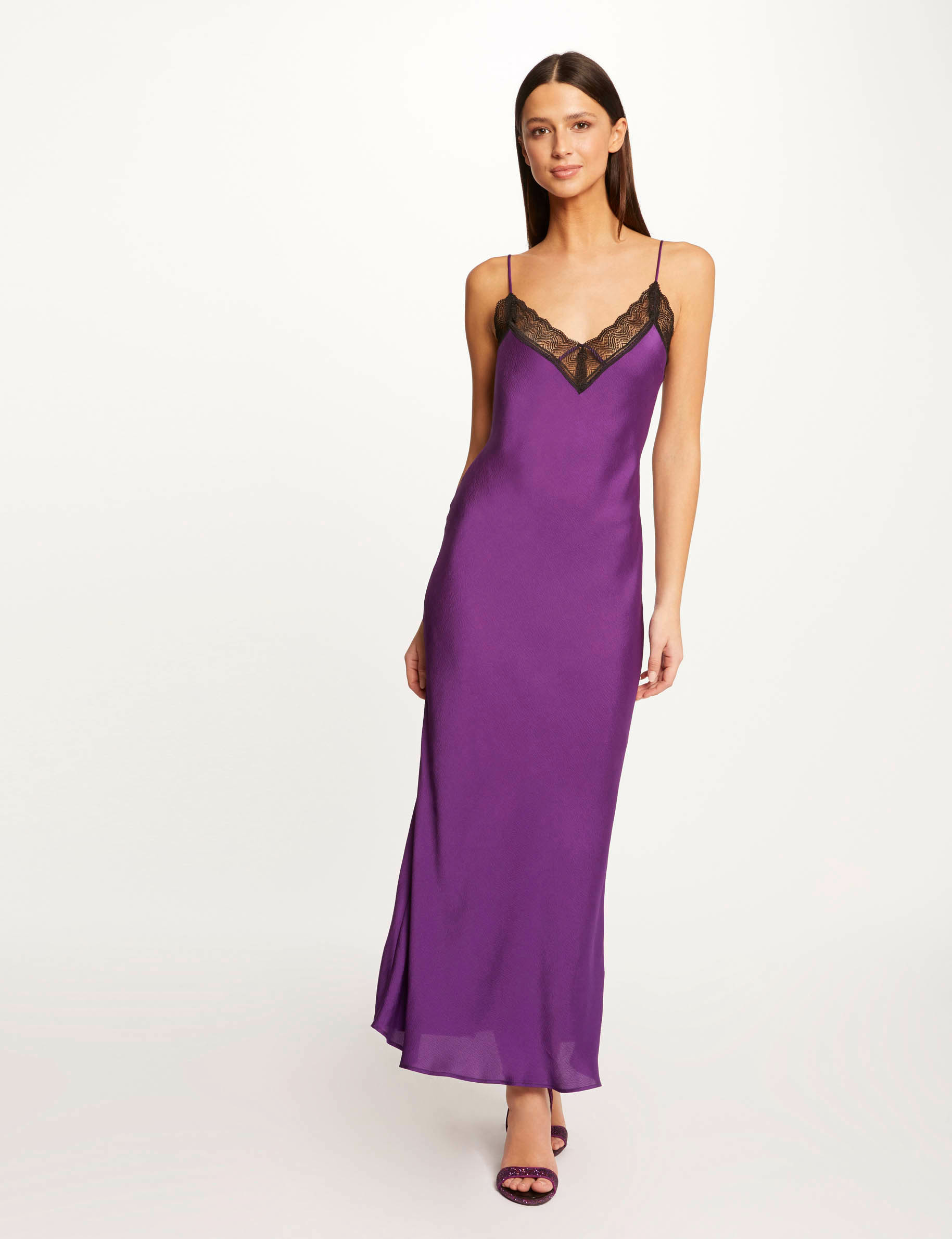 Robe longue droite avec dentelle violet femme Robe longue droite avec dentelle violet femme