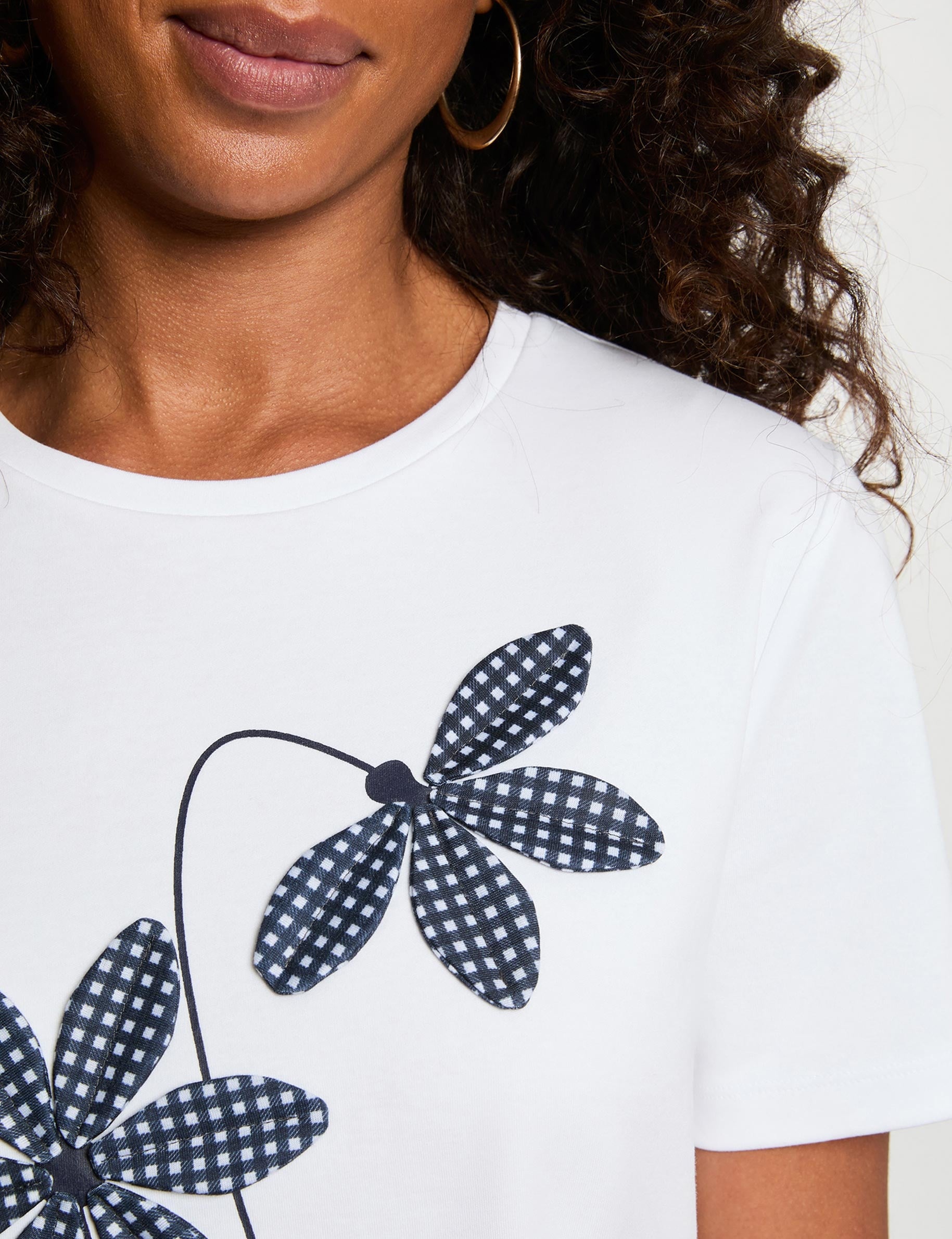 T-shirt imprim&eacute; fleurs blanc femme