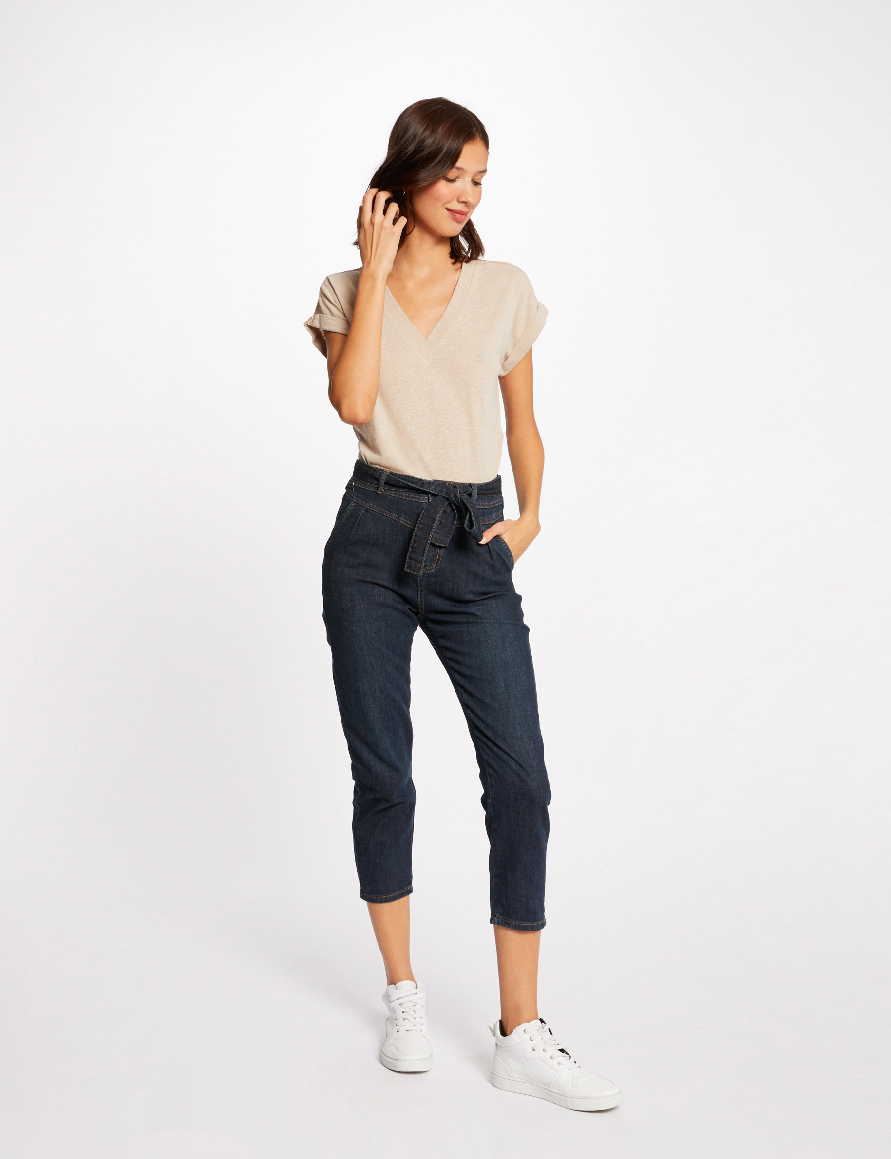 T-shirt manches courtes col en V mastic femme T-shirt manches courtes col en V mastic femme