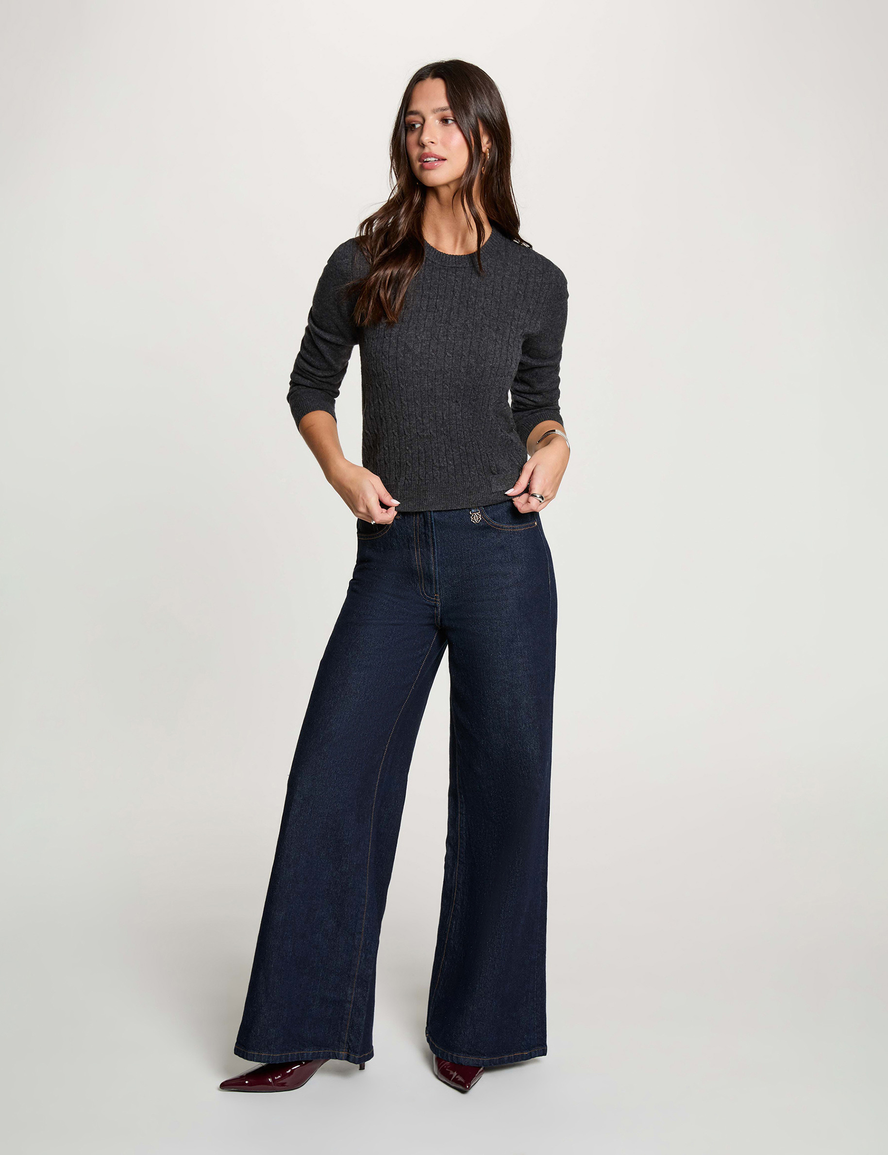 Pull col rond boucle gris fonc&eacute; femme