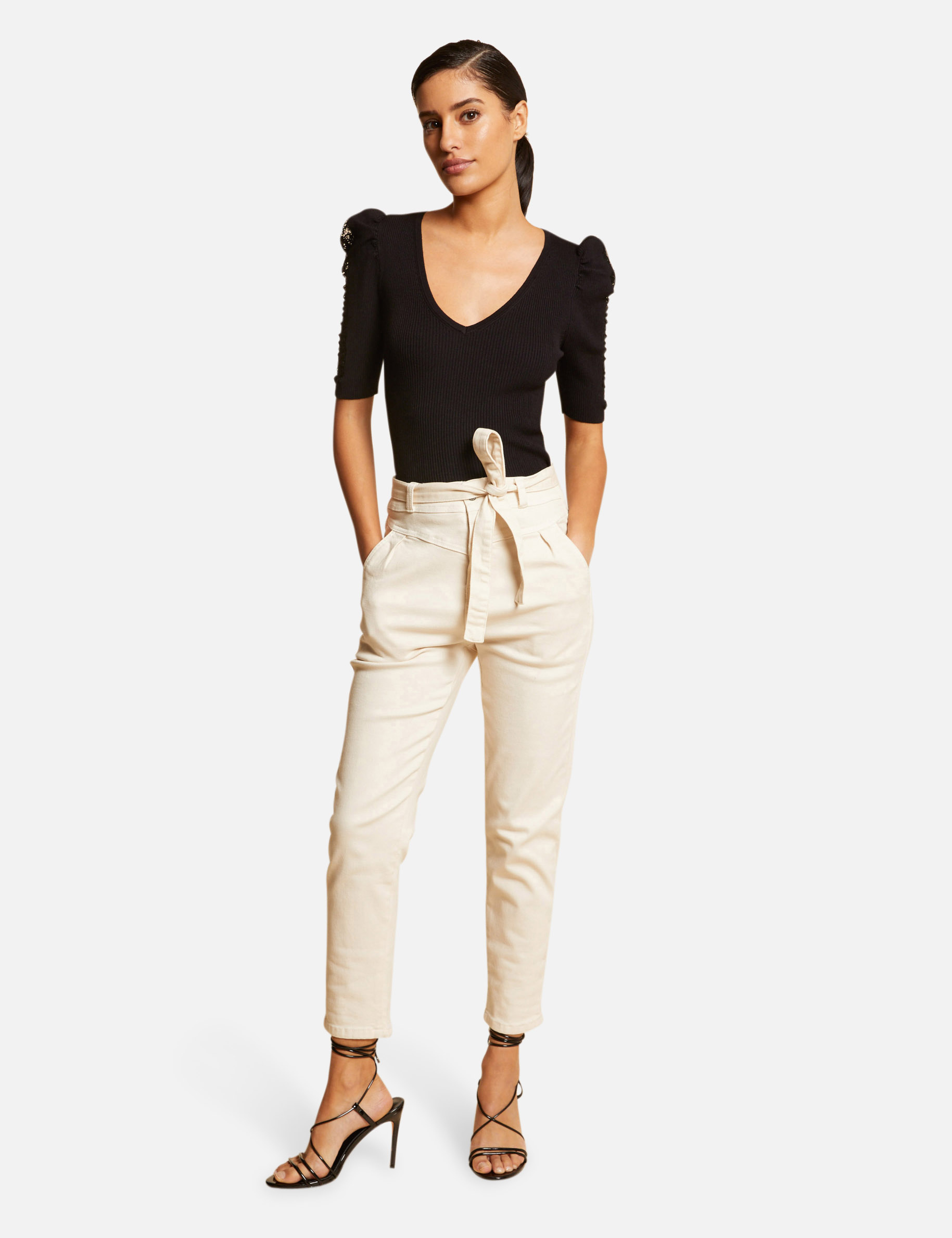 Pull manches courtes avec dentelle noir femme Pull manches courtes avec dentelle noir femme