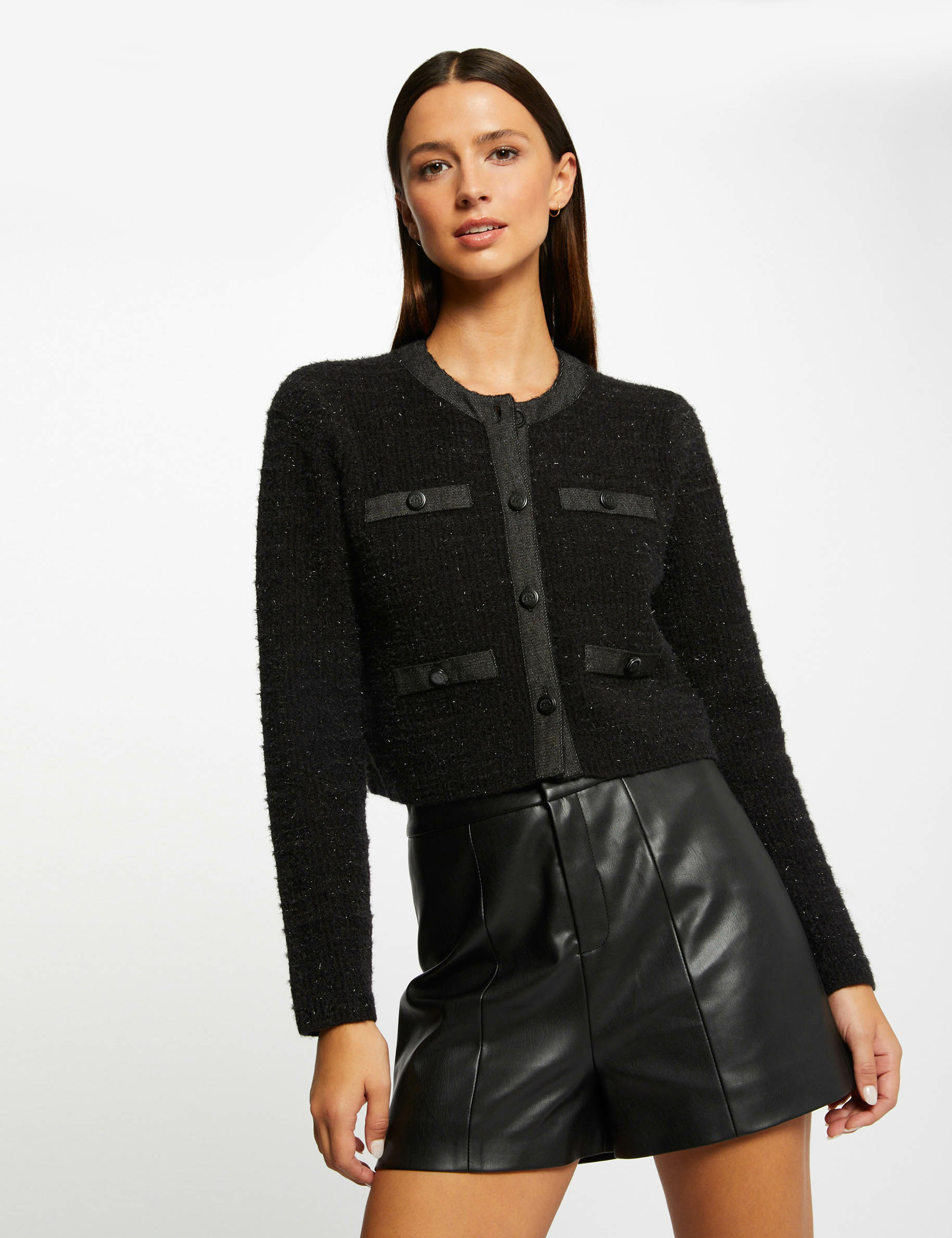 Gilet col rond boutonné noir femme