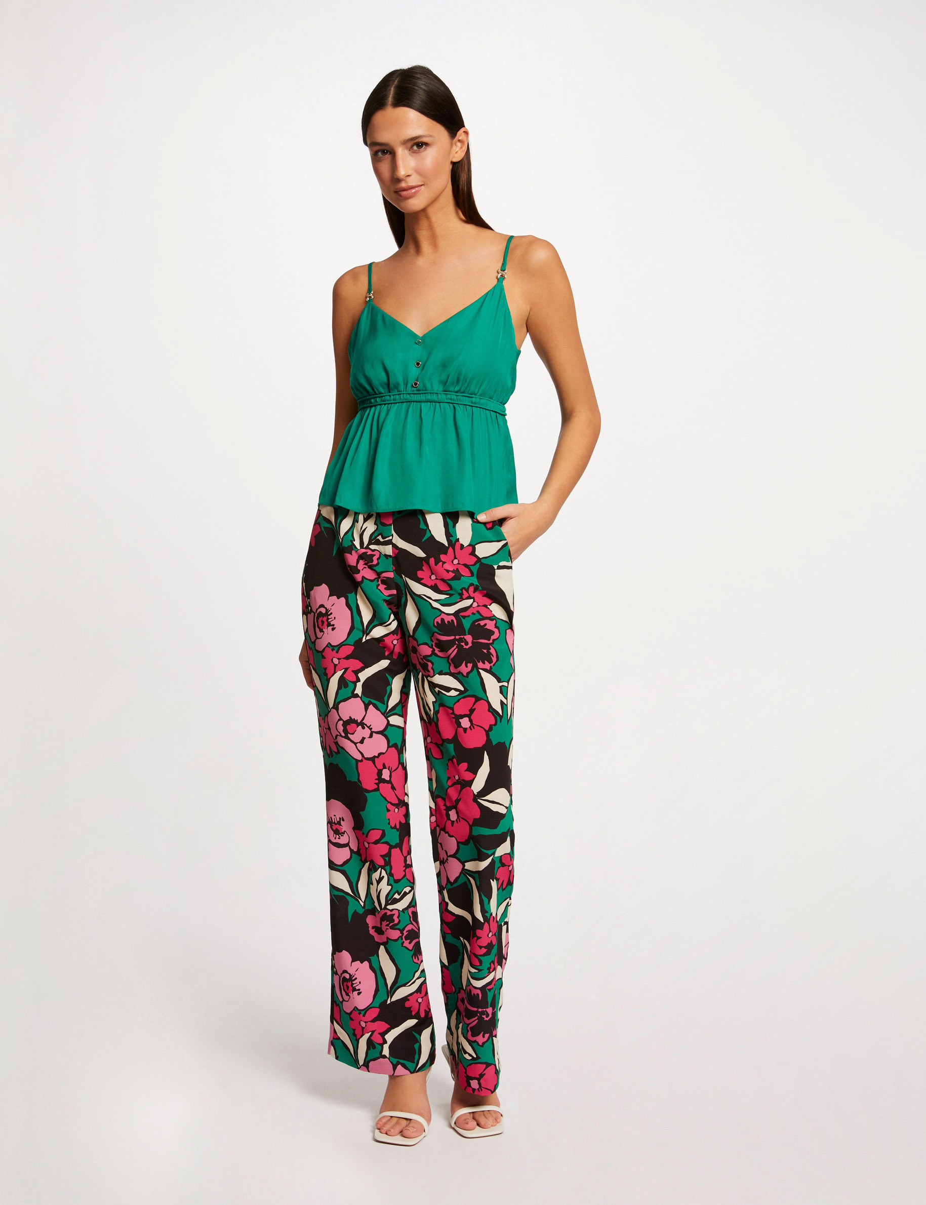 Blouse bretelles fines à ornements vert femme Blouse bretelles fines à ornements vert femme