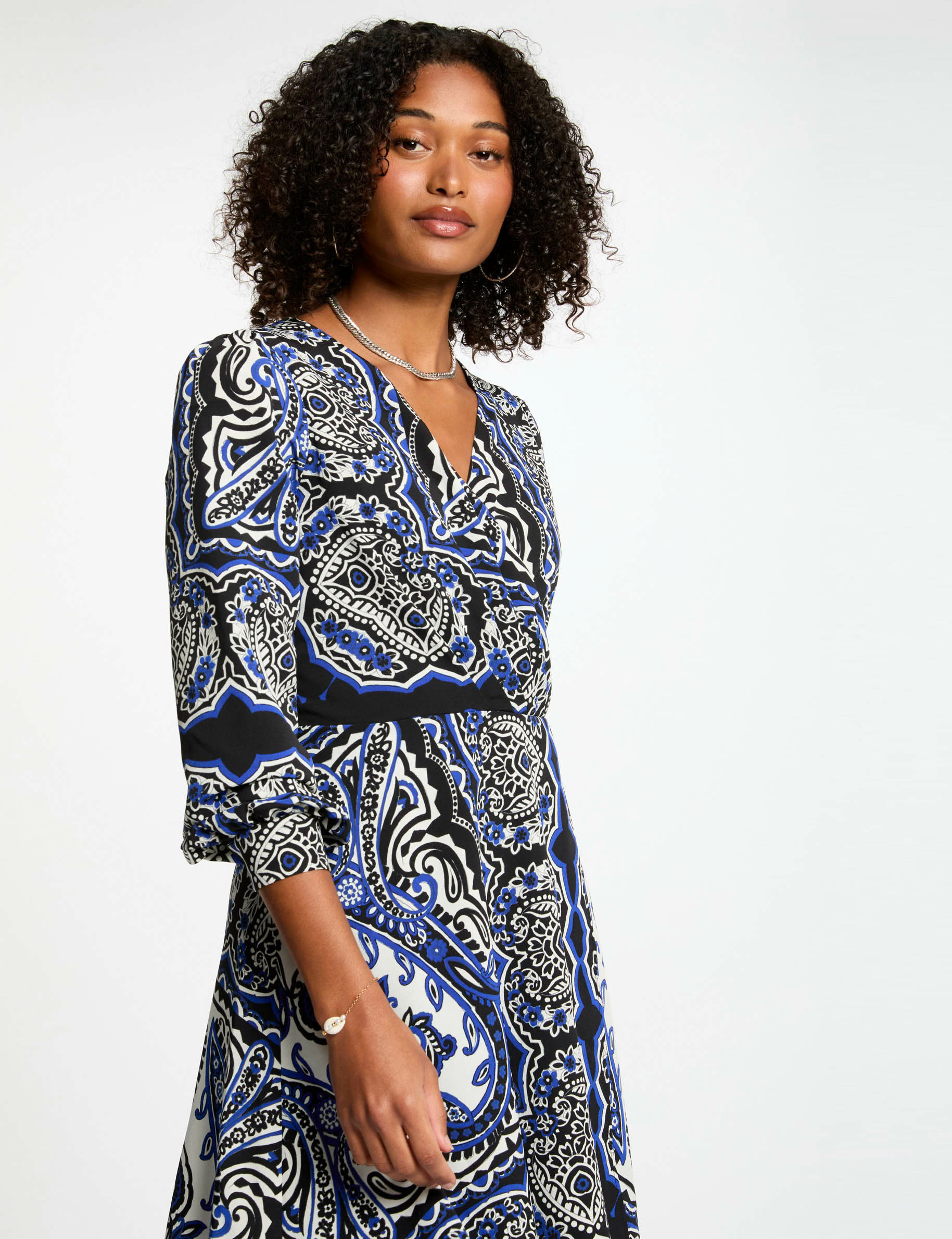 Robe courte &eacute;vas&eacute;e imprim&eacute;e multicolore femme