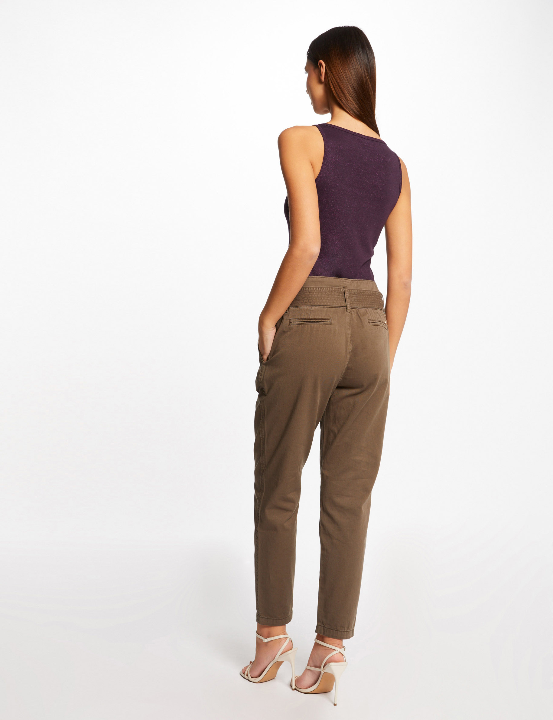 Débardeur bretelles larges avec chaînes prune femme Débardeur bretelles larges avec chaînes prune femme