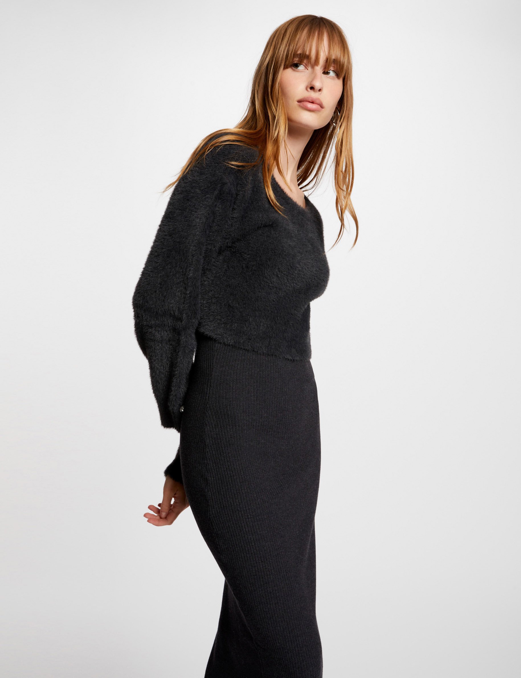 robe pull midi ajustee 2 en 1 gris fonce femme Robe pull midi ajustée 2-en-1 gris foncé femme