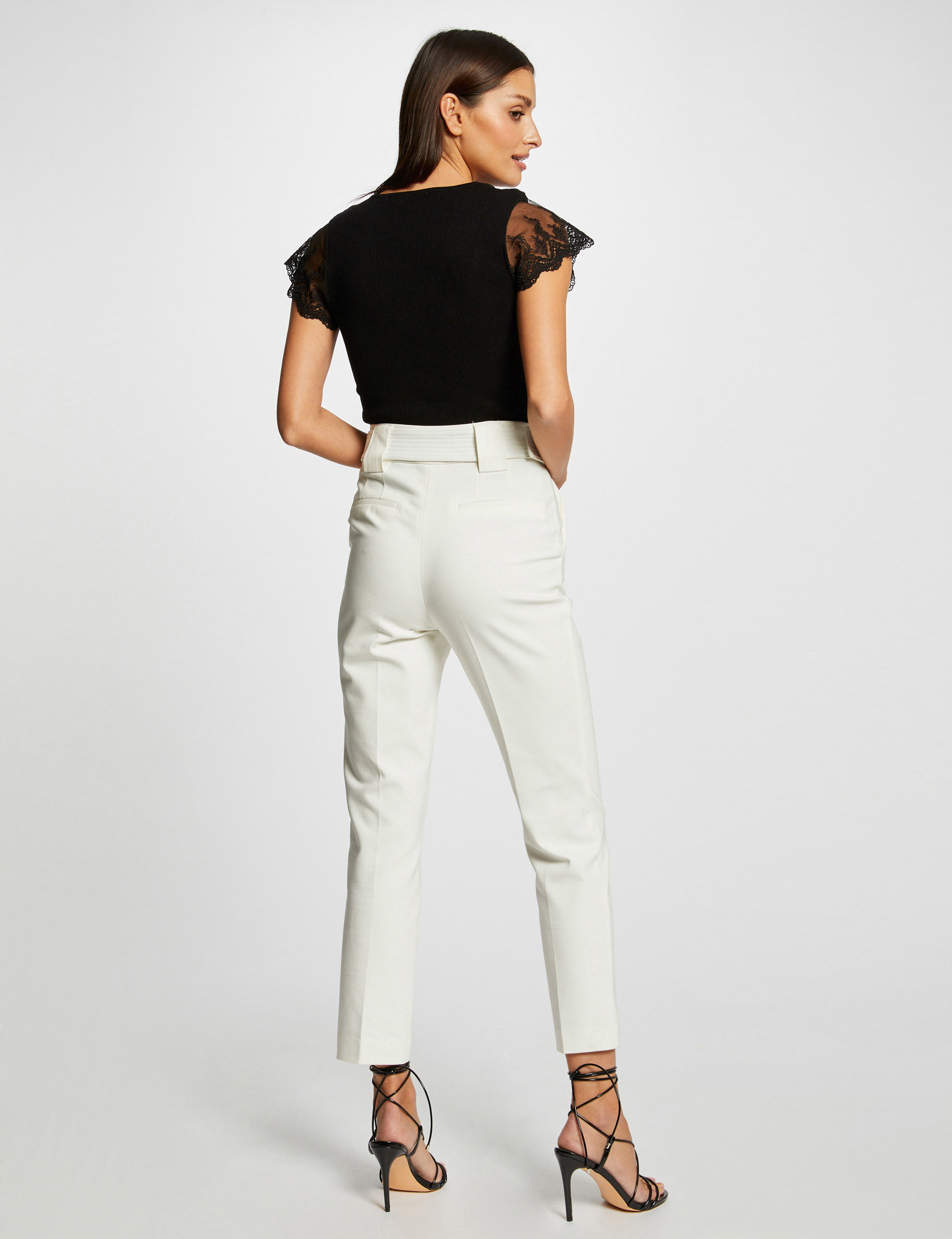 Pull manches courtes à dentelle noir femme Pull manches courtes à dentelle noir femme
