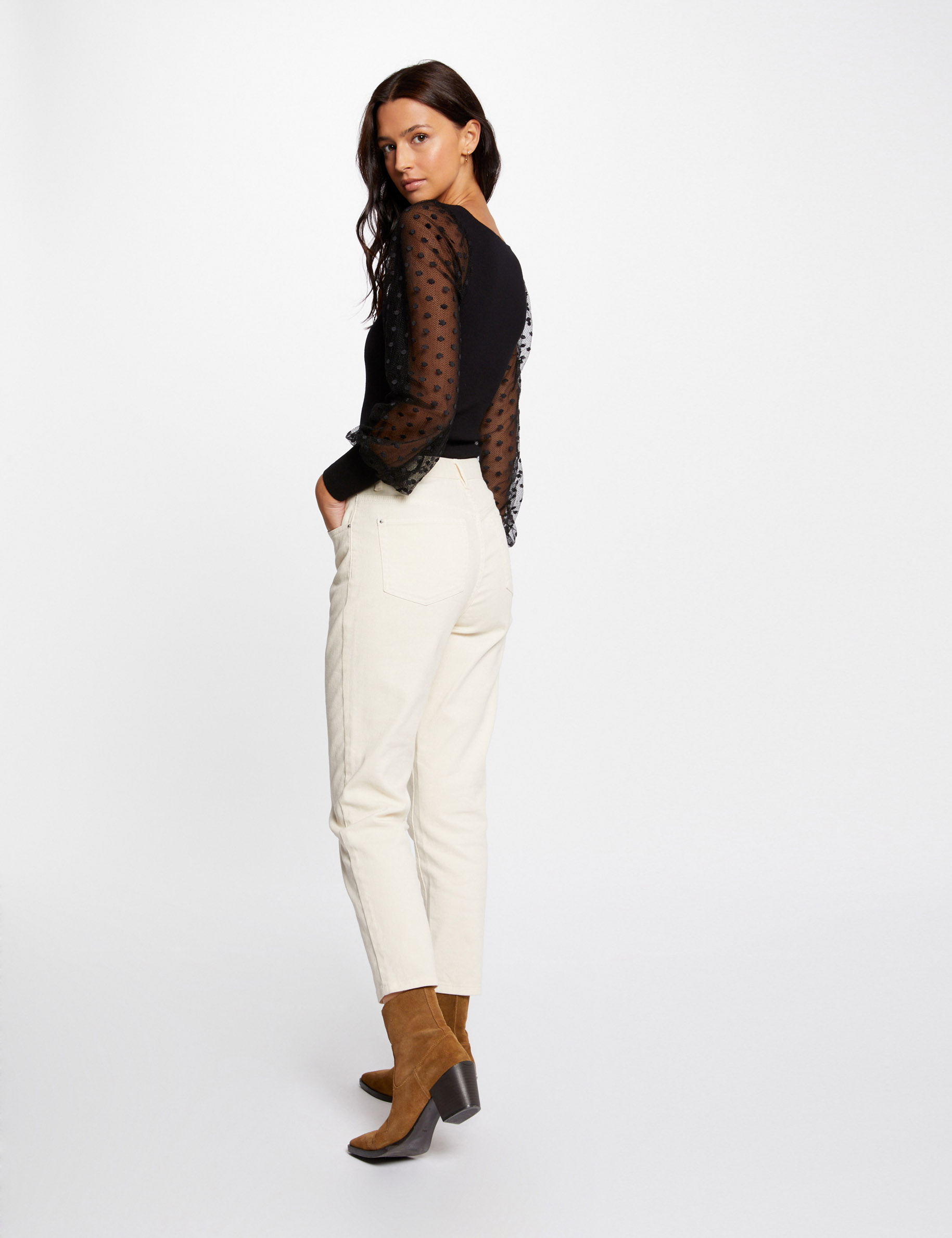 Pull manches longues à plumetis noir femme