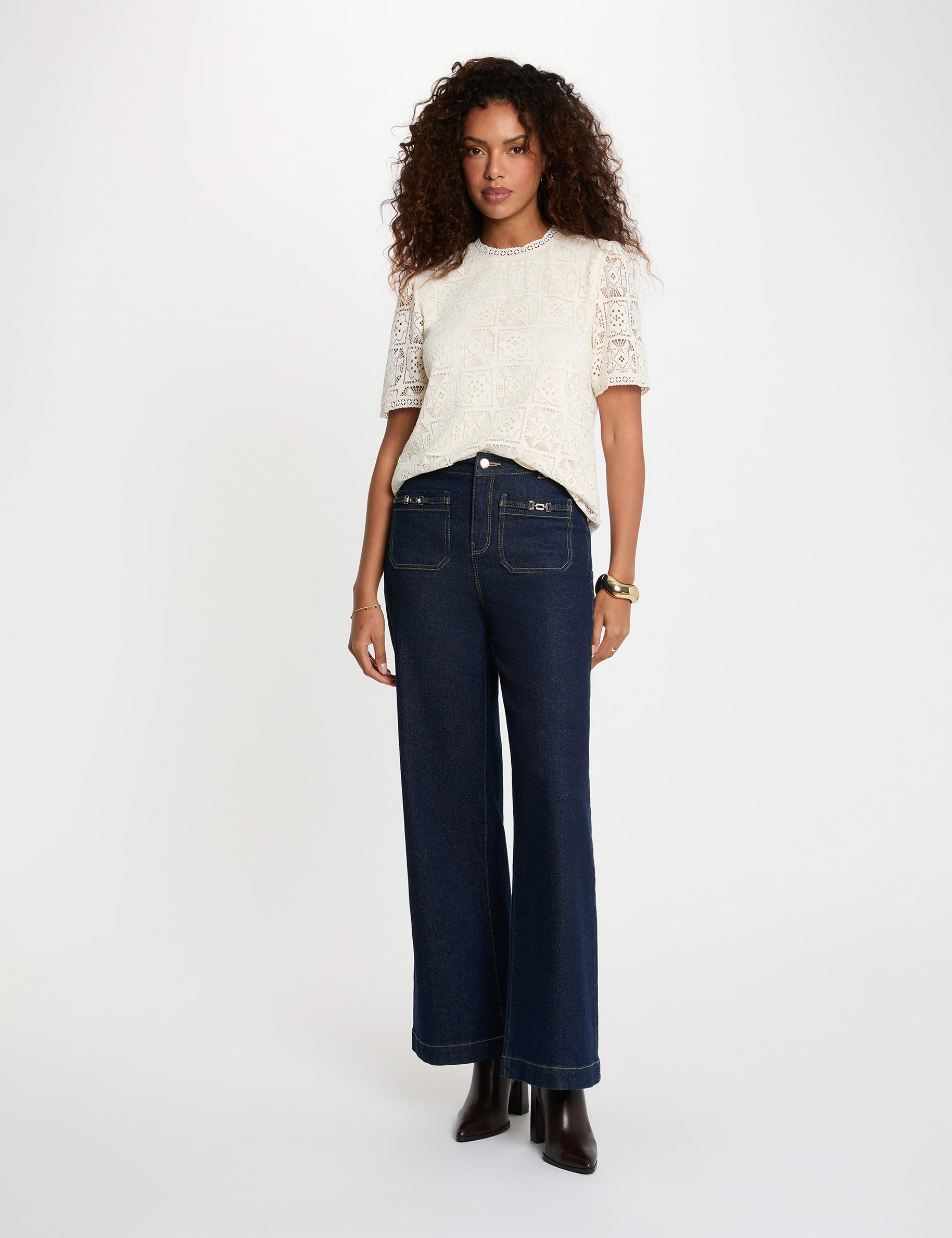 T-shirt dentelle col montant ivoire femme