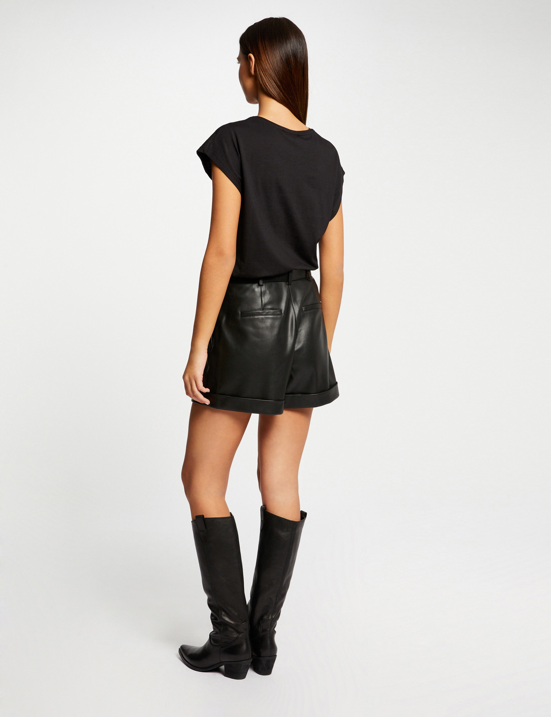 T-shirt manches courtes noir femme T-shirt manches courtes noir femme